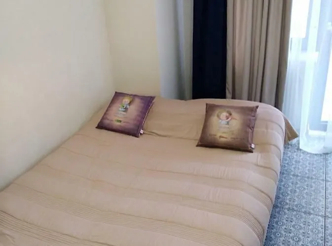 Zhk Santorini Vendégház Odessza